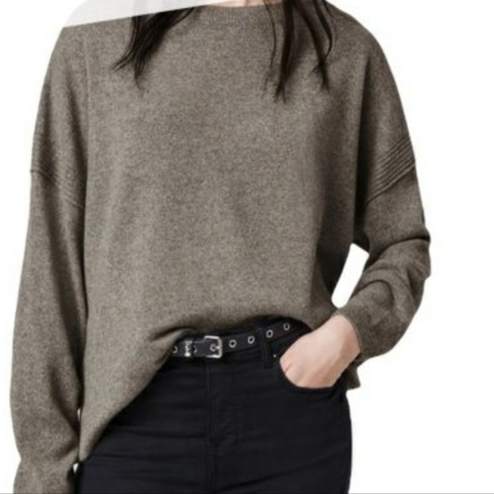 Luxurious 100% cashmere All Saints oversized sweater